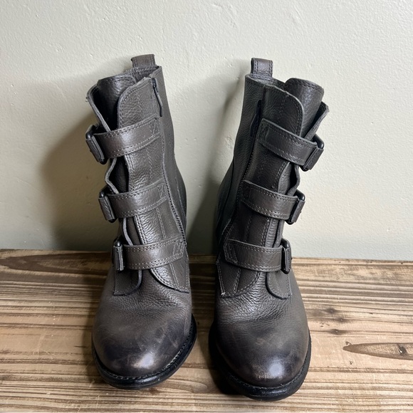 Vince Camuto Dassia Boot Buckles Grey Heeled 6 Leather 36 - Picture 2 of 10